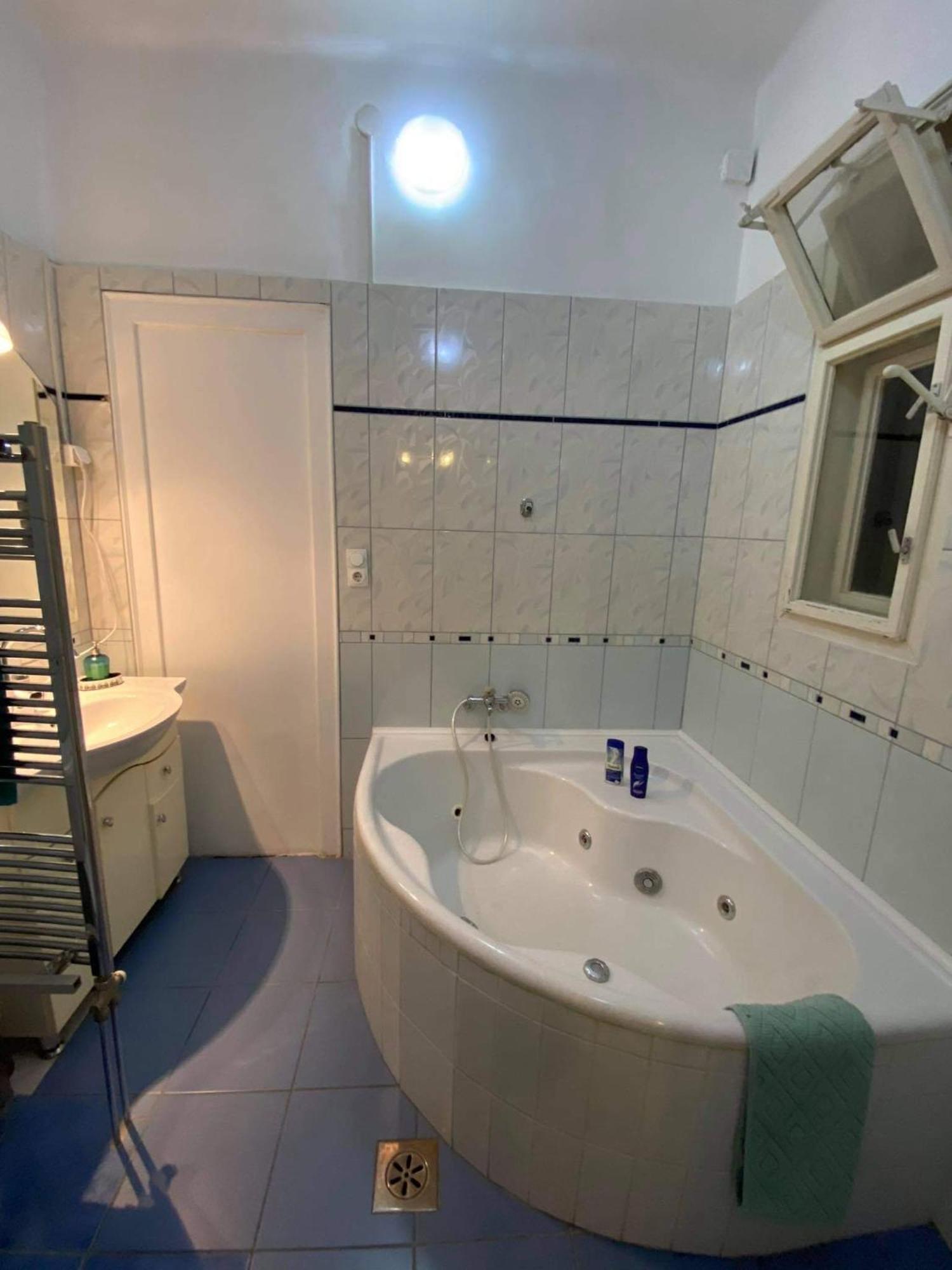 Come & Stay Apartments And Rooms City Center Budapest Exterior foto
