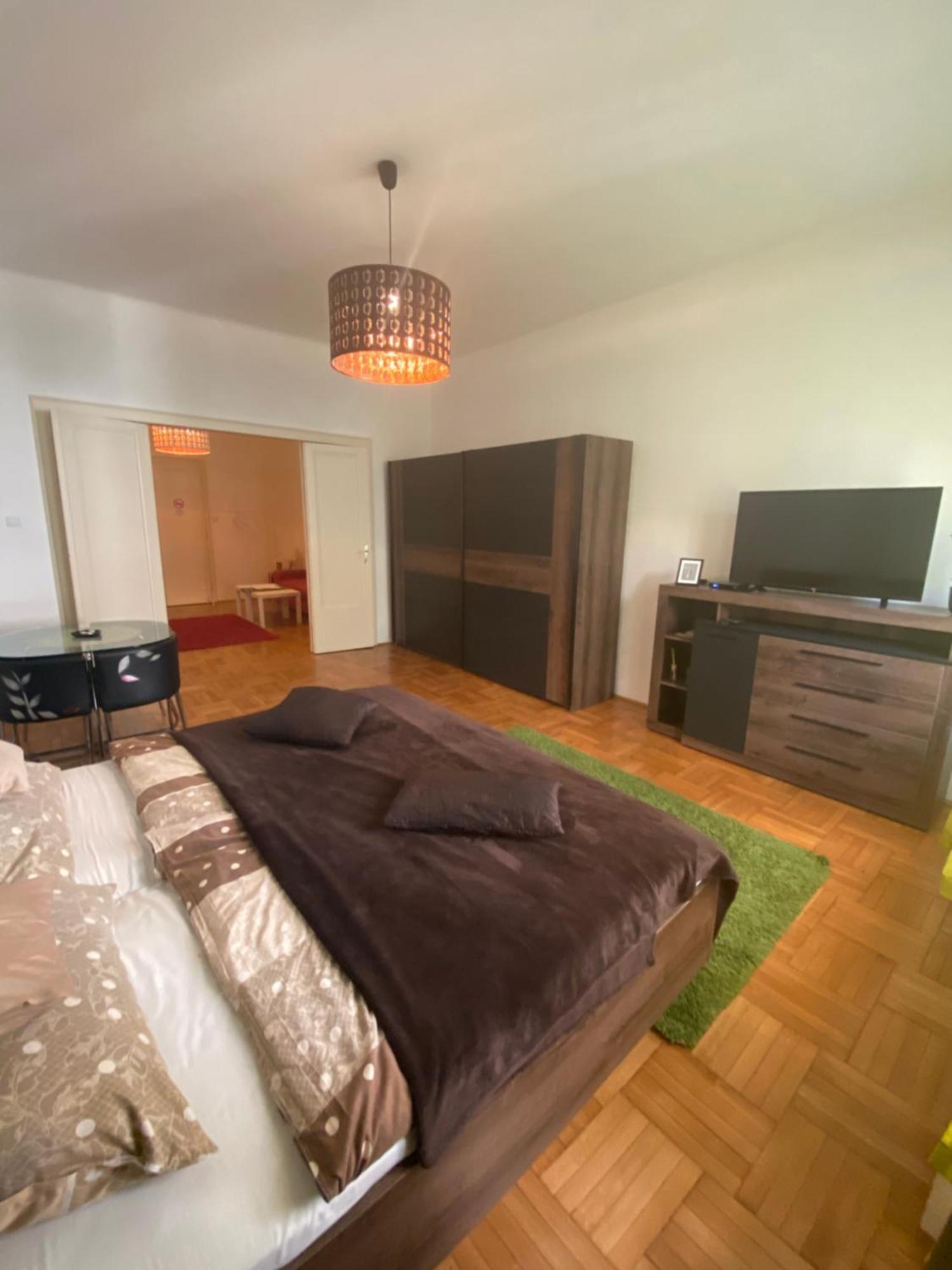 Come & Stay Apartments And Rooms City Center Budapest Exterior foto