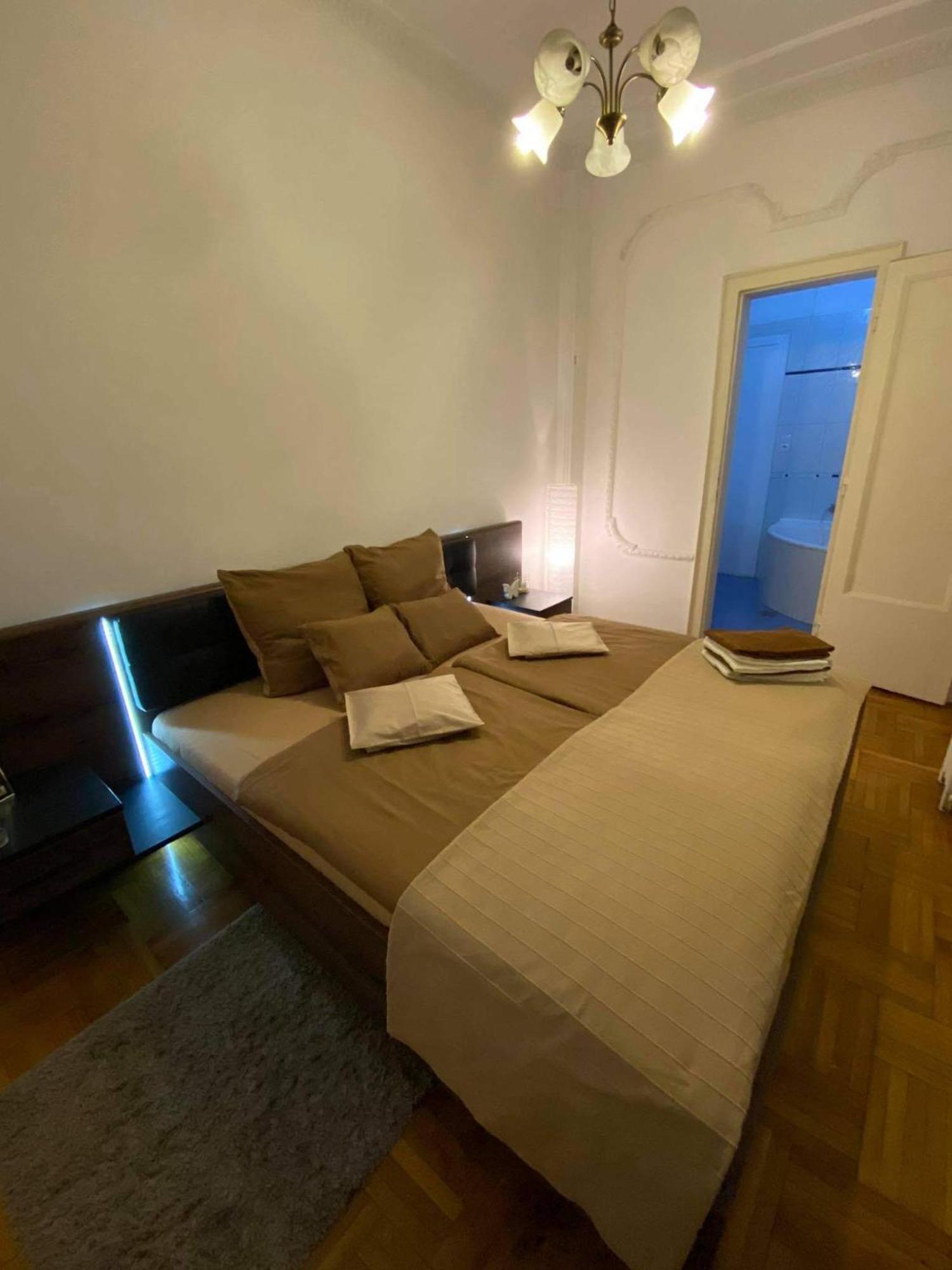 Come & Stay Apartments And Rooms City Center Budapest Exterior foto